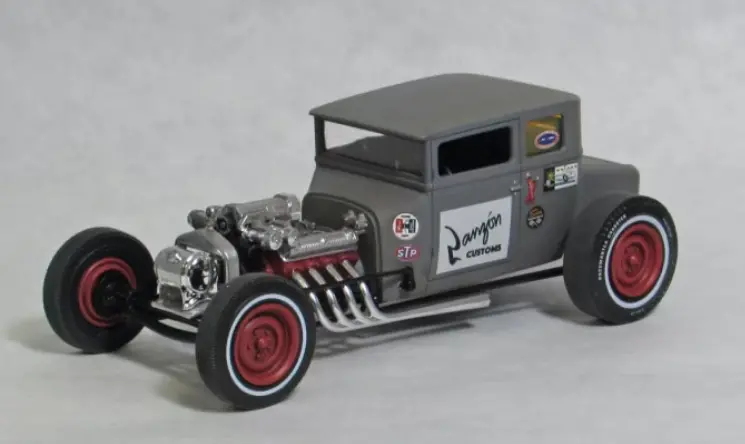 Amt 1925 Ford Model T Chopped 2-In-1 1:25 - Amt1167 2