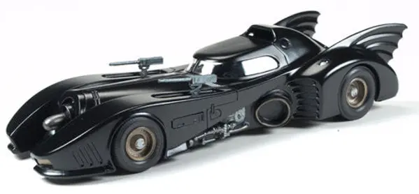 Amt 1989 Batmobile 1:25 - Amt935 2