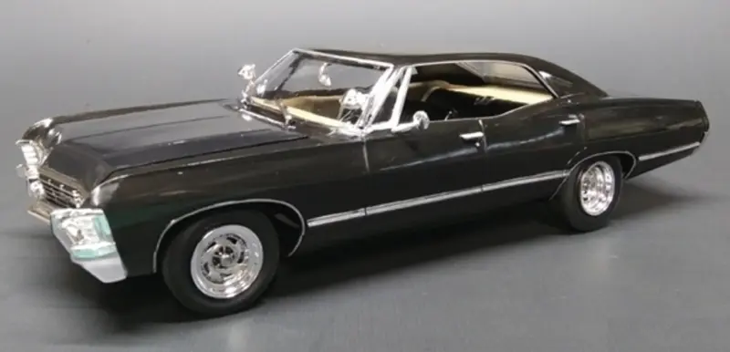 Amt Supernatural 1967 Impala Baby 1:25 - Amt1124 2
