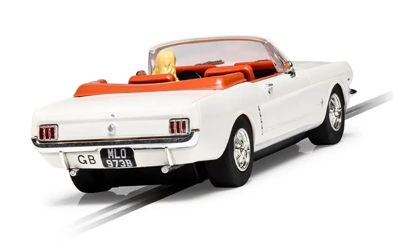 Scalextric James Bond Ford Mustang Goldfinger - C4404 2